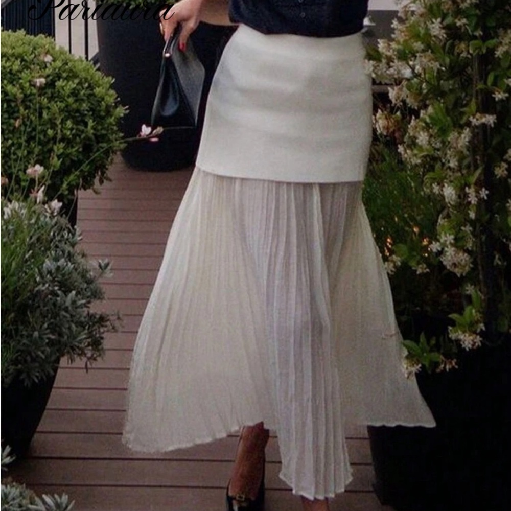NEVER WORN White Skirt